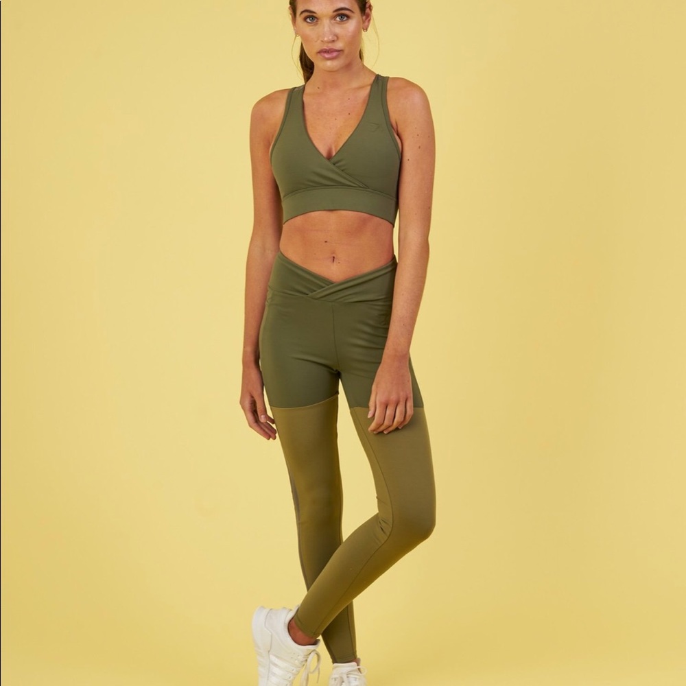 Gymshark Nikki B legging Olive Small